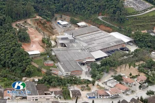 Vista aérea da Kohler & Cia