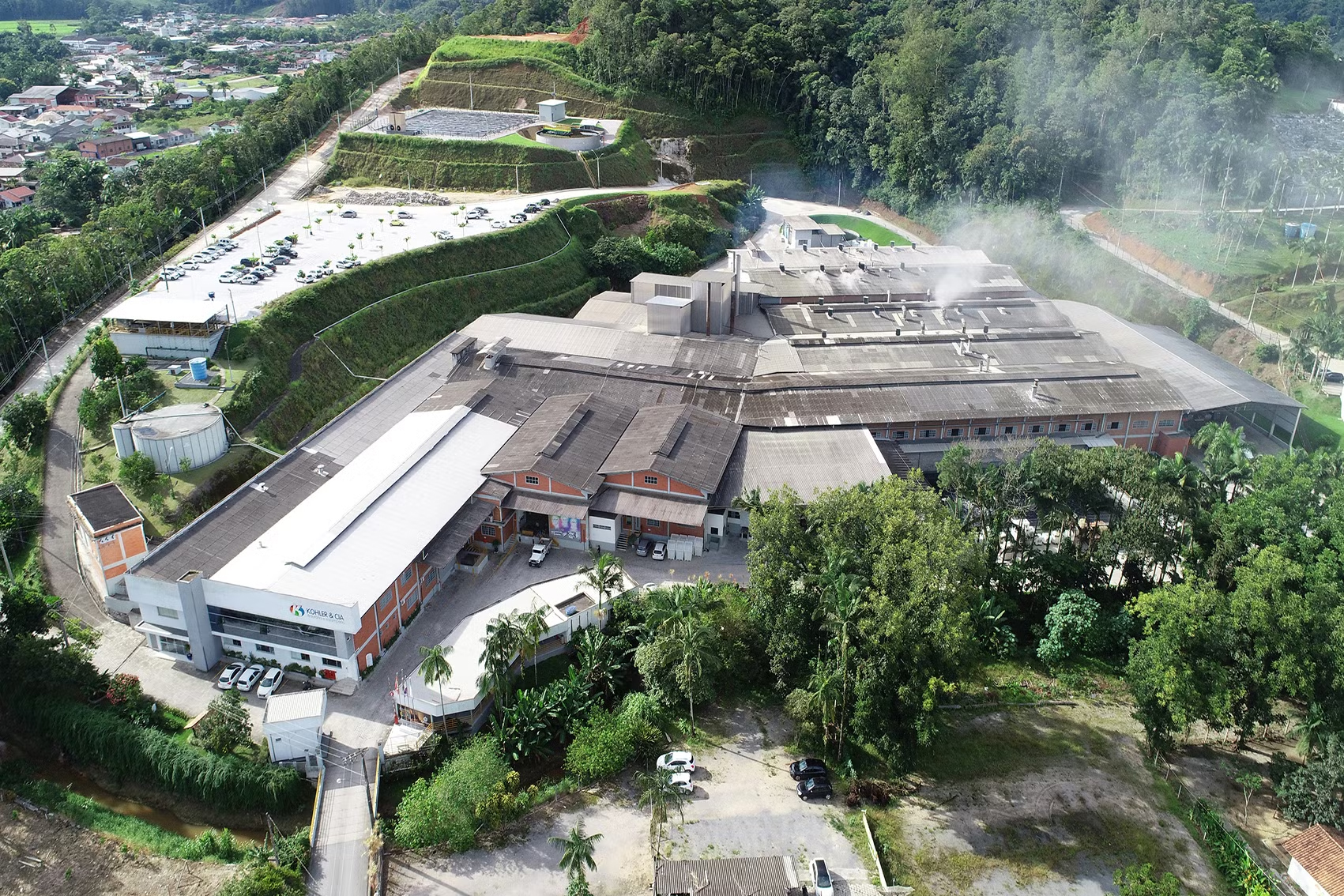 Vista aérea da Kohler & Cia